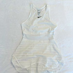 Nike Women's NikeCourt Dri FIT Slam Top - Size M - NEVER WORN!